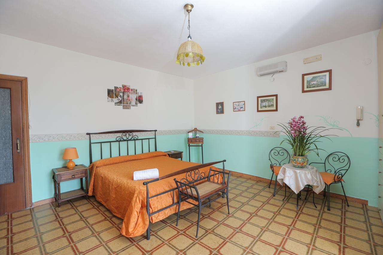 Villa Marietta Минори Экстерьер фото